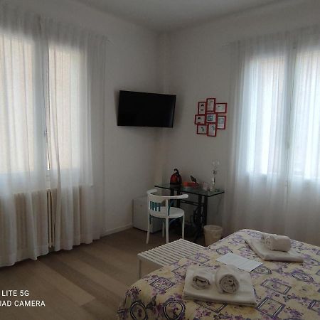 Ramo Rosso Di Paolo Natalini Bed & Breakfast Bolonya Dış mekan fotoğraf