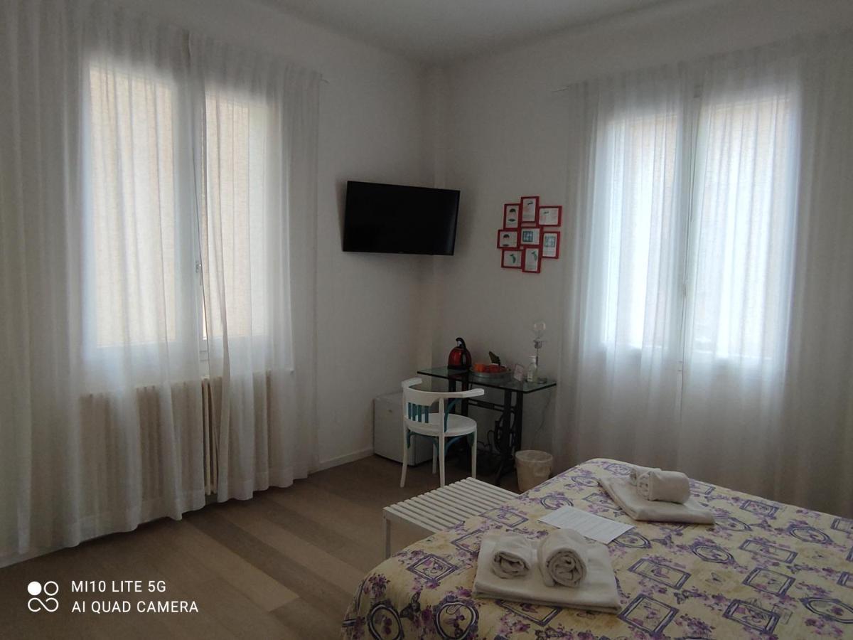 Ramo Rosso Di Paolo Natalini Bed & Breakfast Bolonya Dış mekan fotoğraf